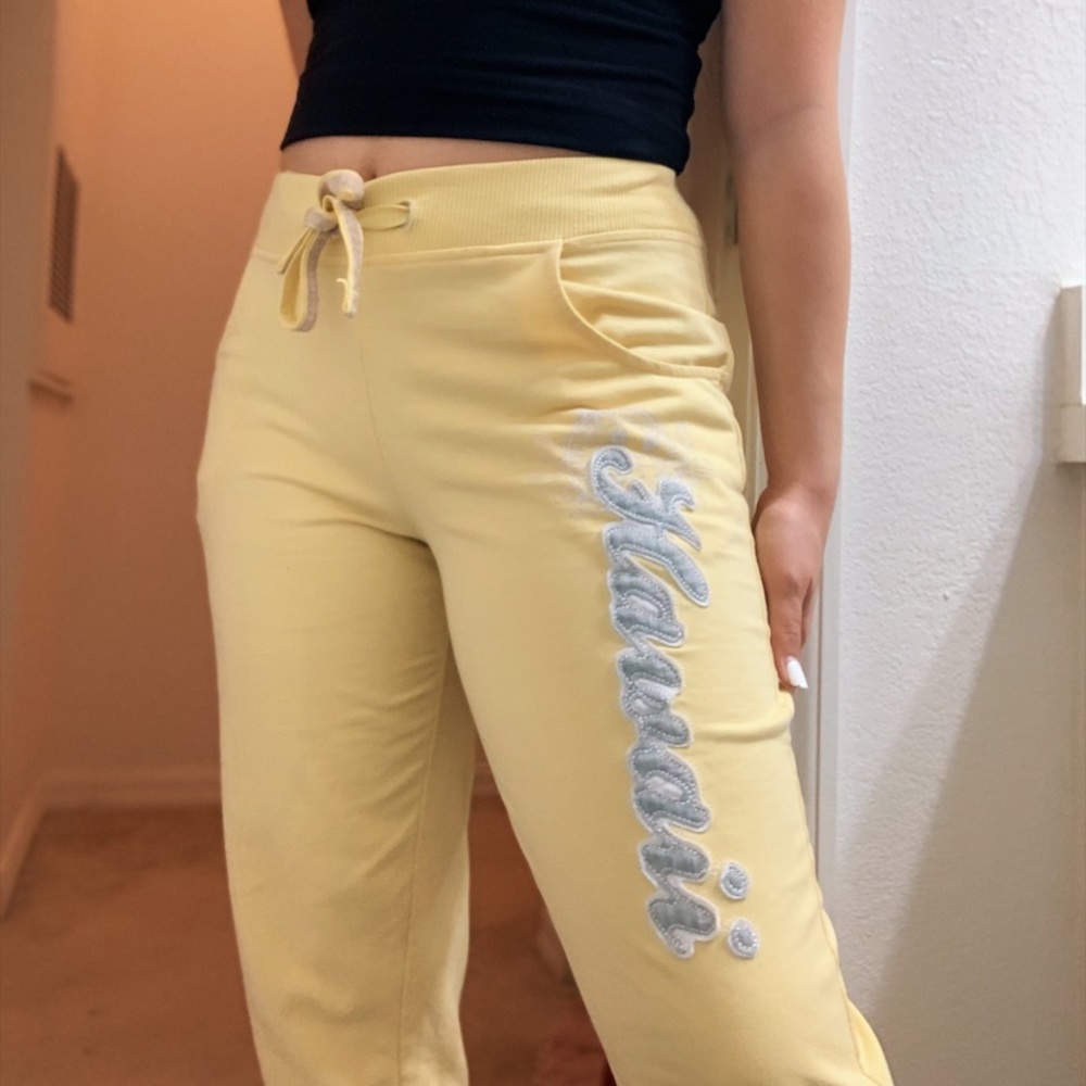 Pastel yellow Hawaii sweatpants!